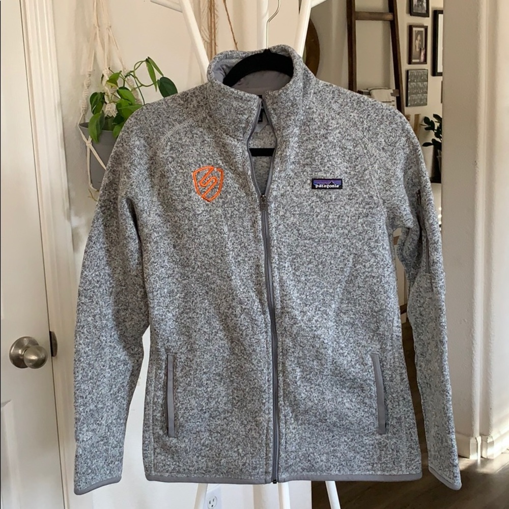 *Gently worn* Patagonia Women’s Fleece Jacket
